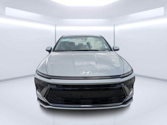 New 2026 Silver Hyundai SEL Sport image 8