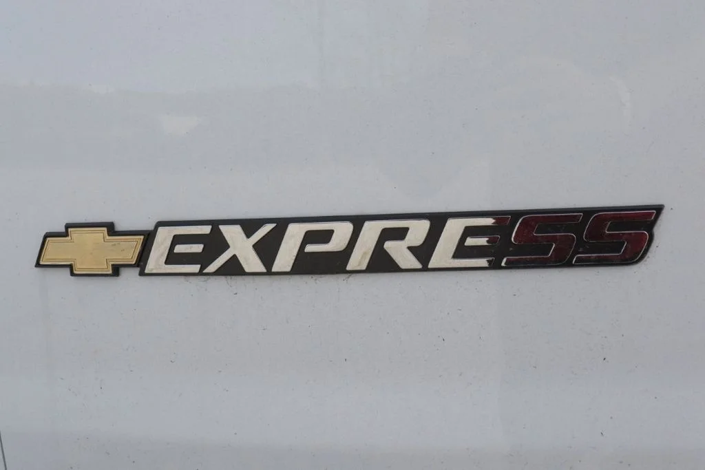 Used 2025 Summit White Chevrolet EXT image 30