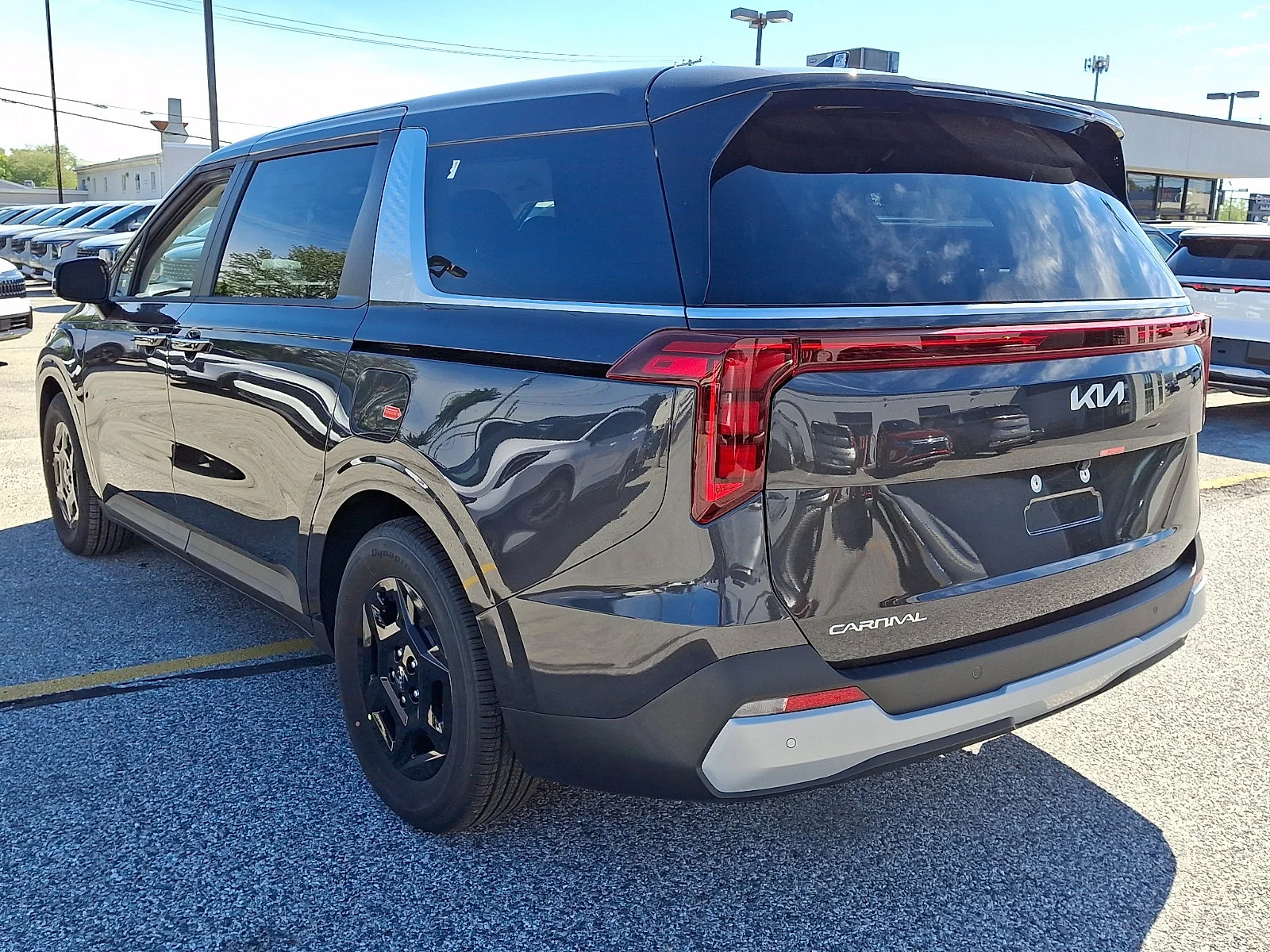 New 2027 Gray Kia LXS image 5