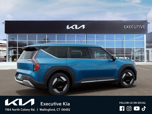 New 2026 Ocean Blue Kia Wind AWD image 6