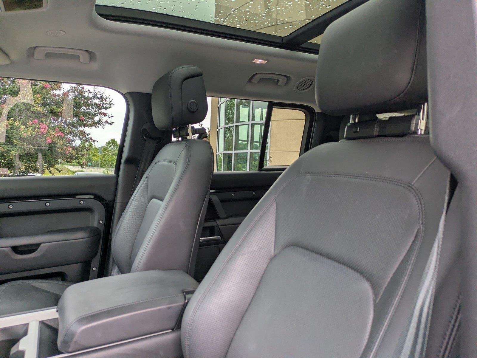Used 2025 Santorini Black Metallic Land Rover S image 14