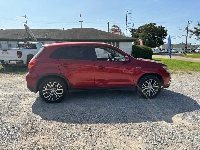 Used 2018 Red Mitsubishi 2.0 ES image 16