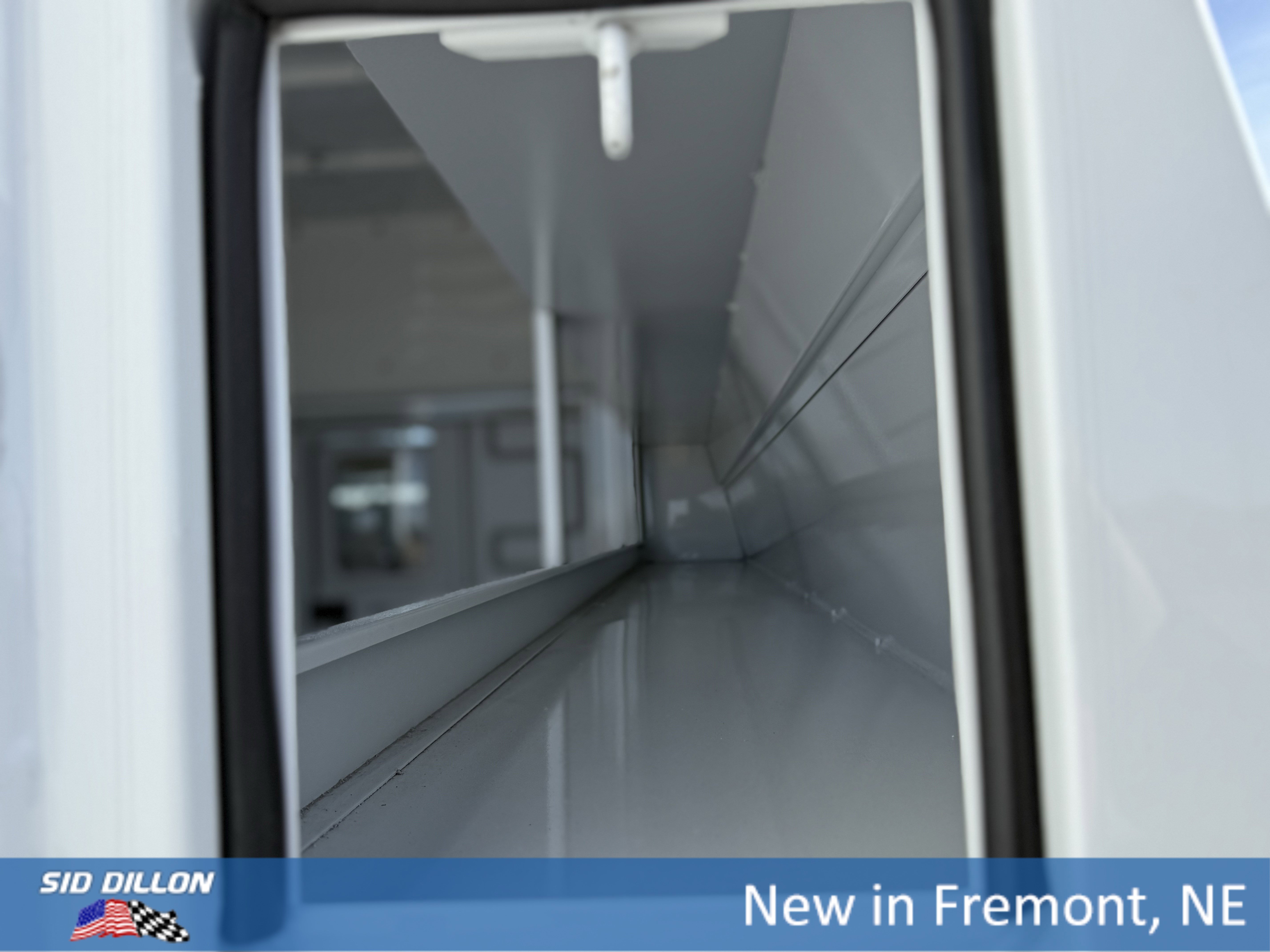 New 2025 Summit White Chevrolet Work Van image 16