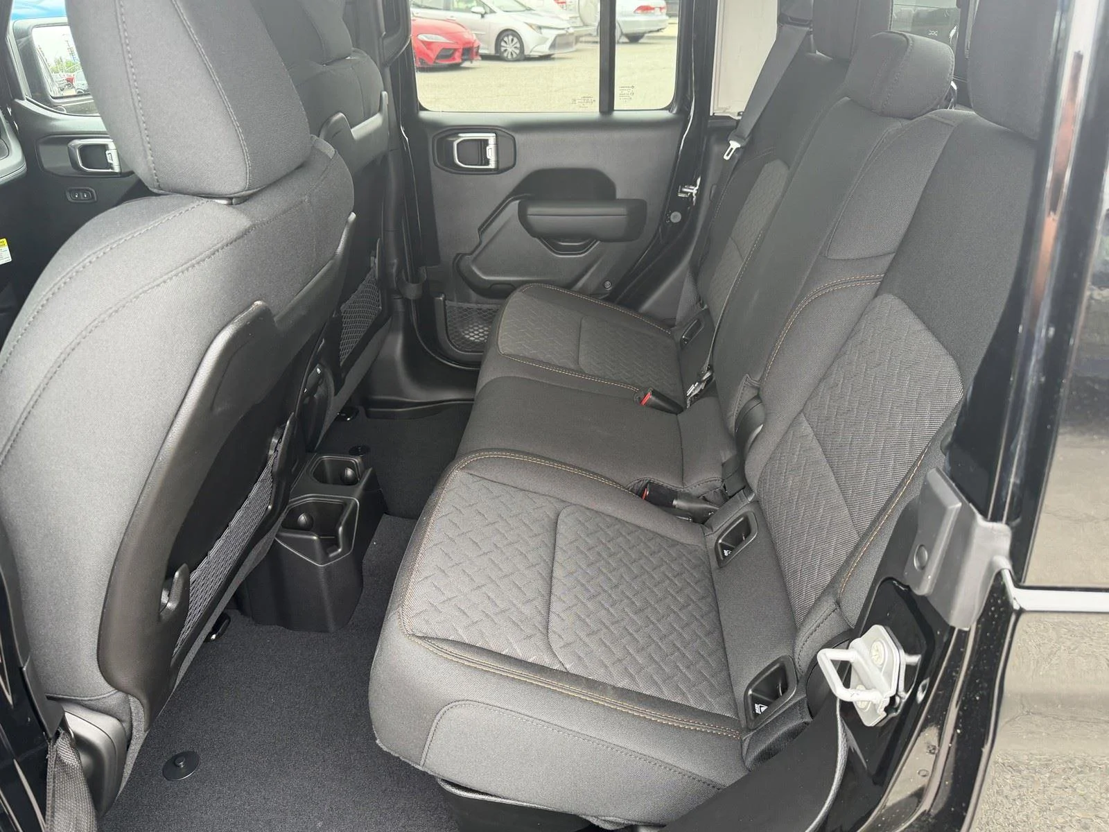 New 2026 Black Clear-Coat Exterior Paint Jeep Mojave image 14