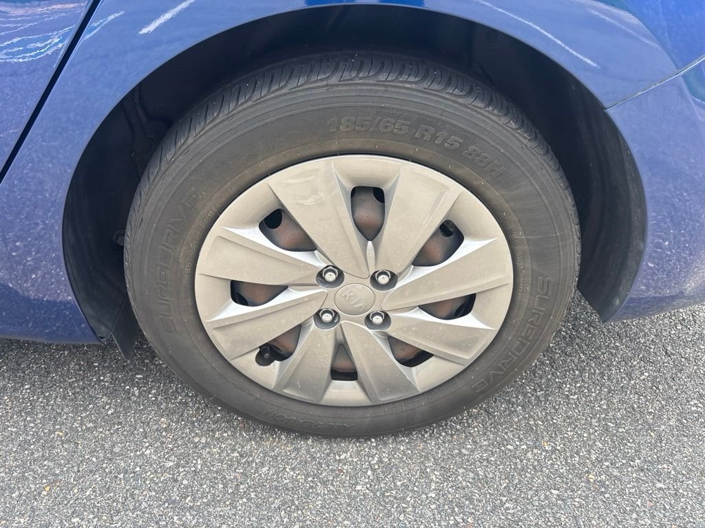 Used 2019 Blue Kia S image 11