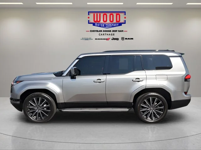 Used 2024 Silver Lexus 550 Luxury image 6