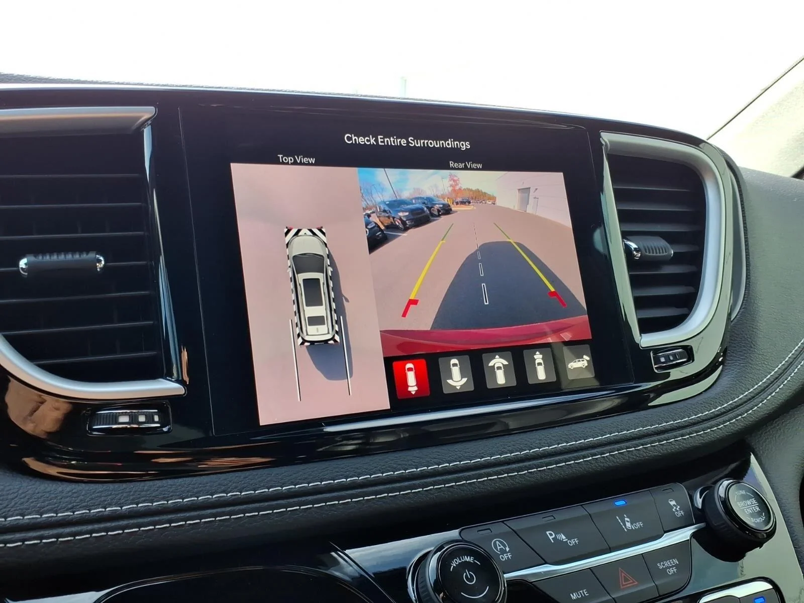 2026 Chrysler Pacifica Select - Photo 10