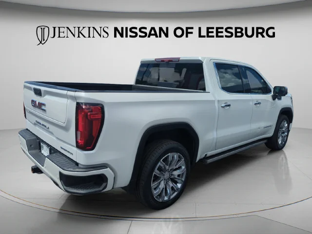 Used 2023 White GMC Denali image 6