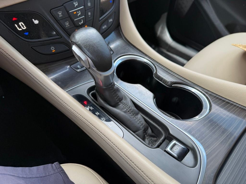 Used 2020 Gray Buick Preferred image 27