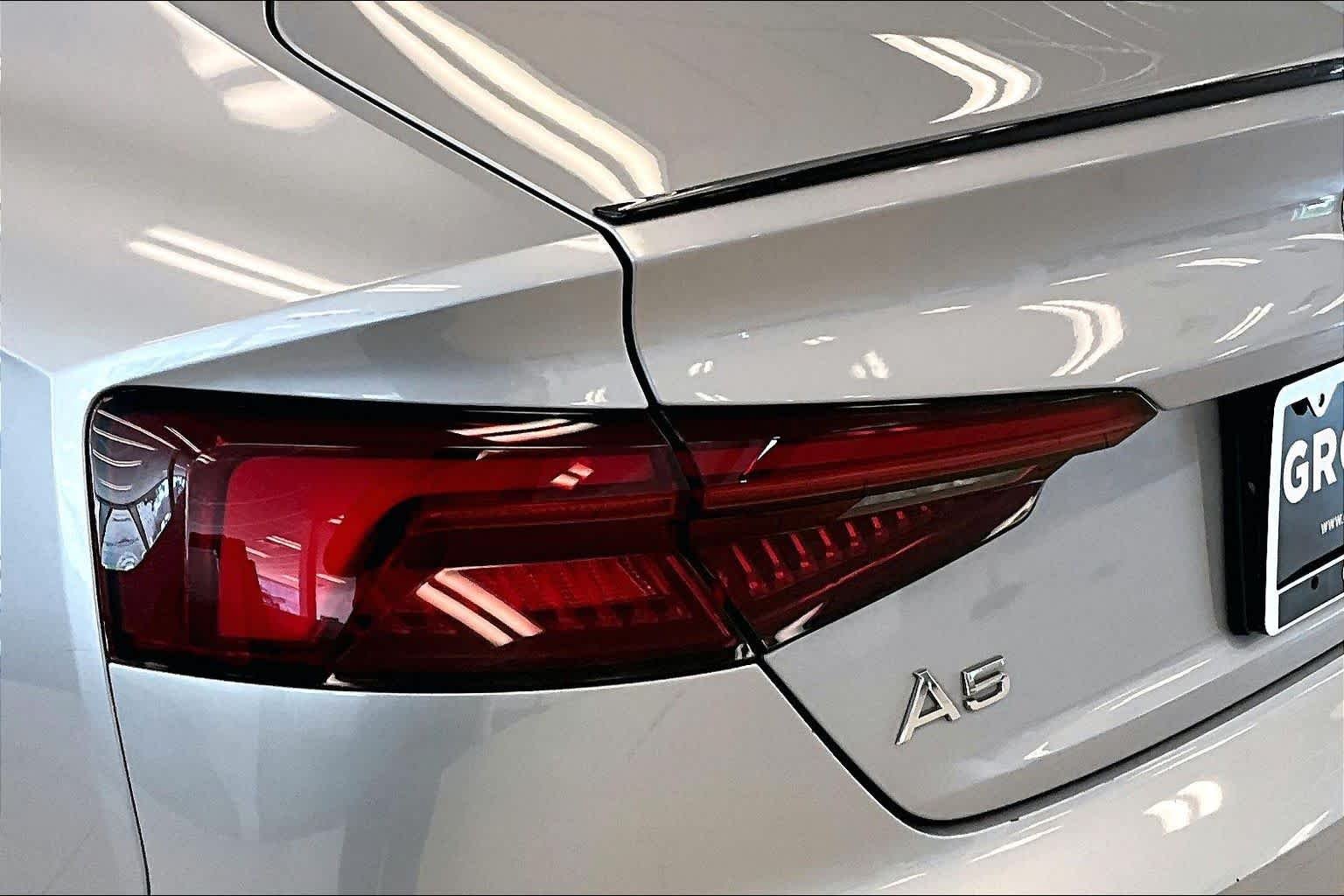 Used 2019 Florett Silver Metallic Audi Prestige image 27