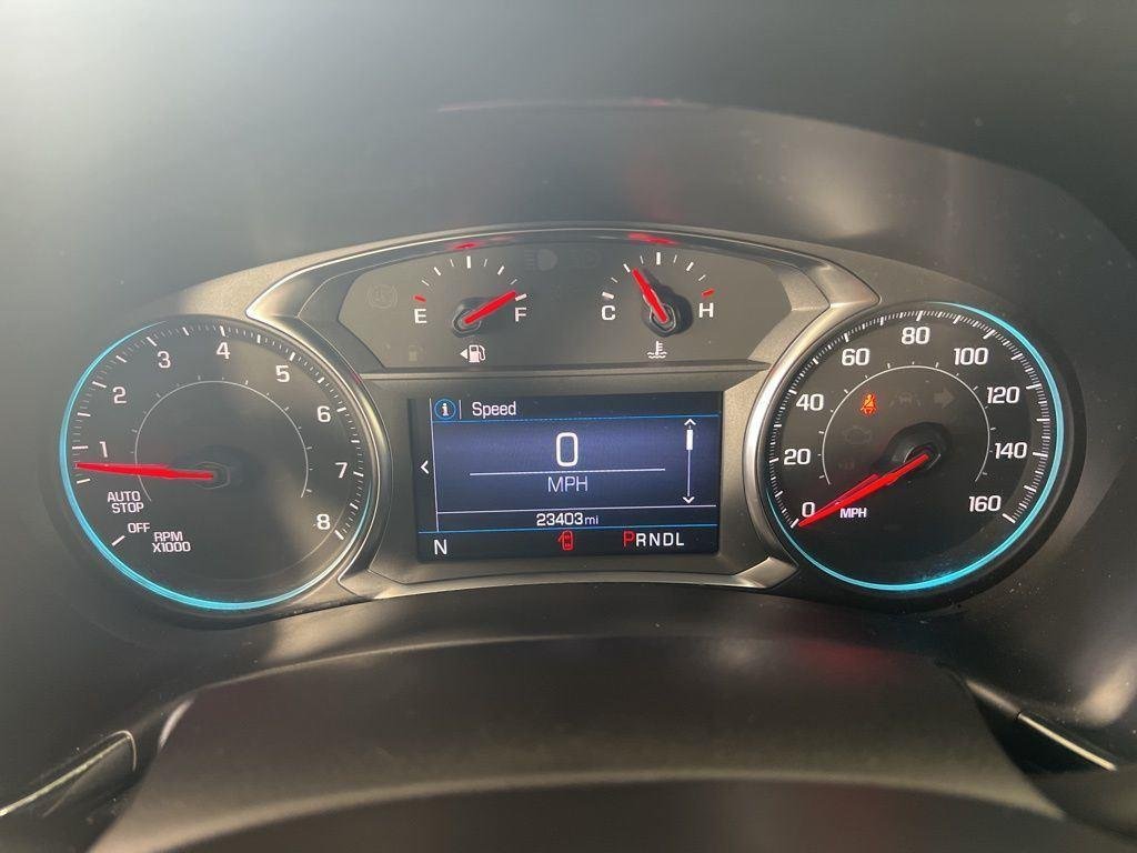 Used 2022 Summit White Chevrolet RS image 11