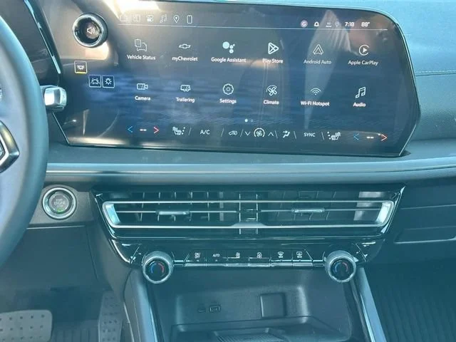 New 2026 Mosaic Black Metallic Chevrolet LT image 8