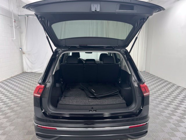 Used 2023 Black Volkswagen 2.0T SE image 8