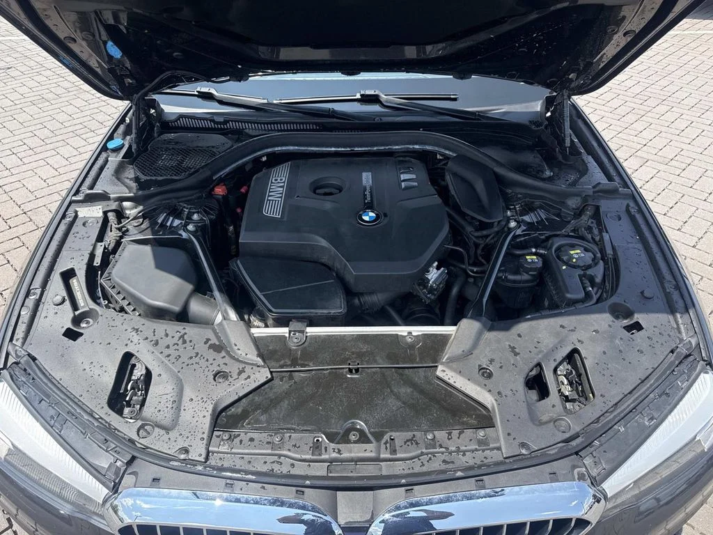 Used 2017 Gray BMW 530i xDrive image 10