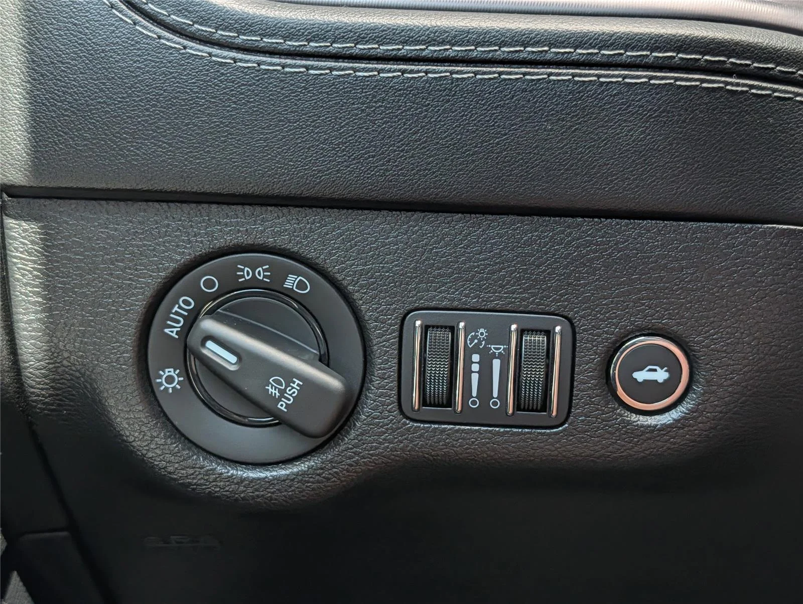 Used 2023 Go Mango Dodge Scat Pack image 26