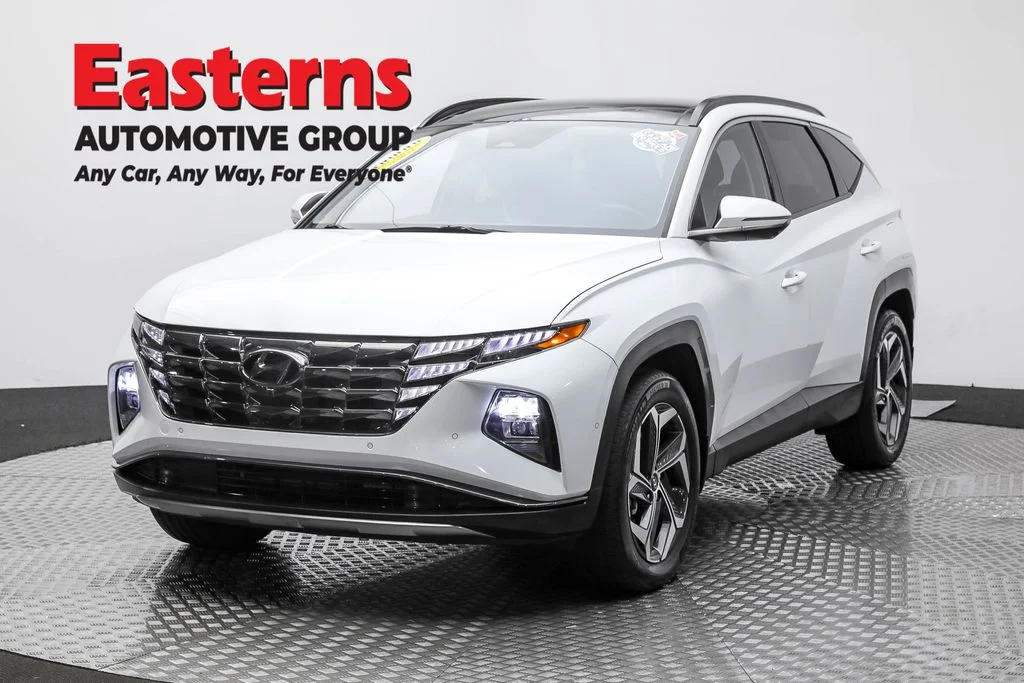 Used 2022 White Hyundai Limited image 1