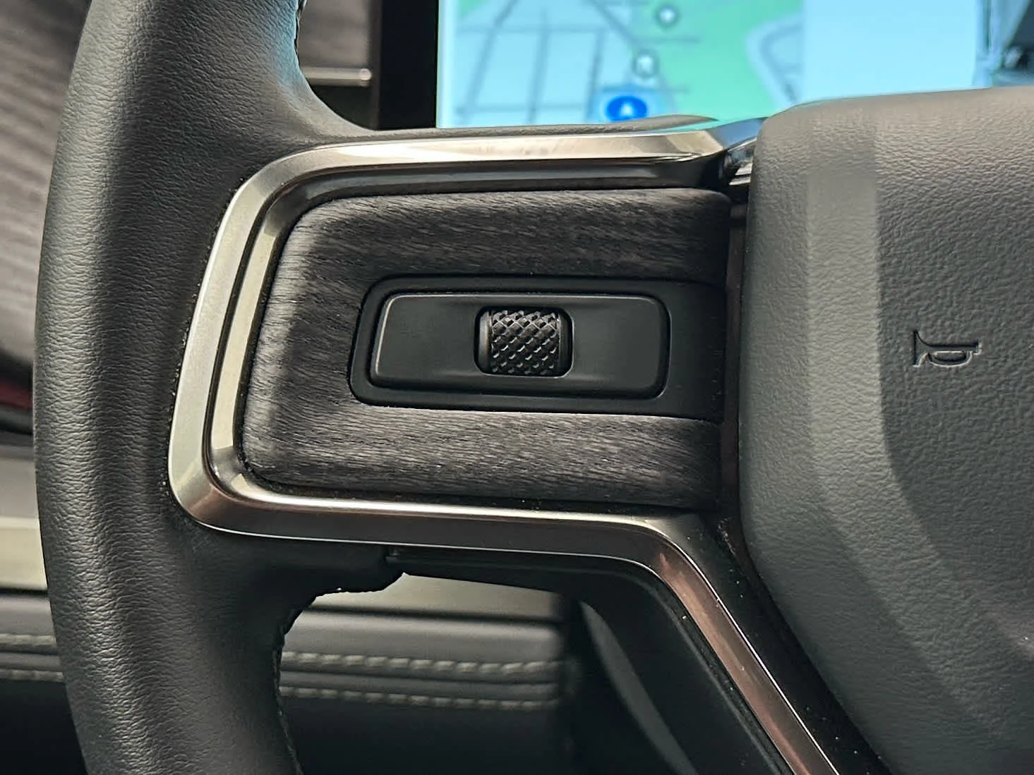 Used 2025 LA Silver Rivian Adventure image 25
