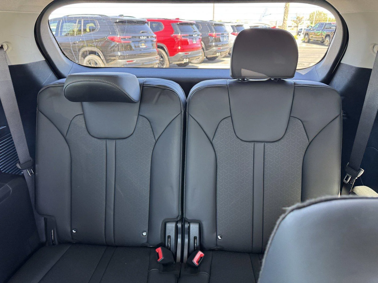 Used 2022 Snow White Pearl Kia SX image 15