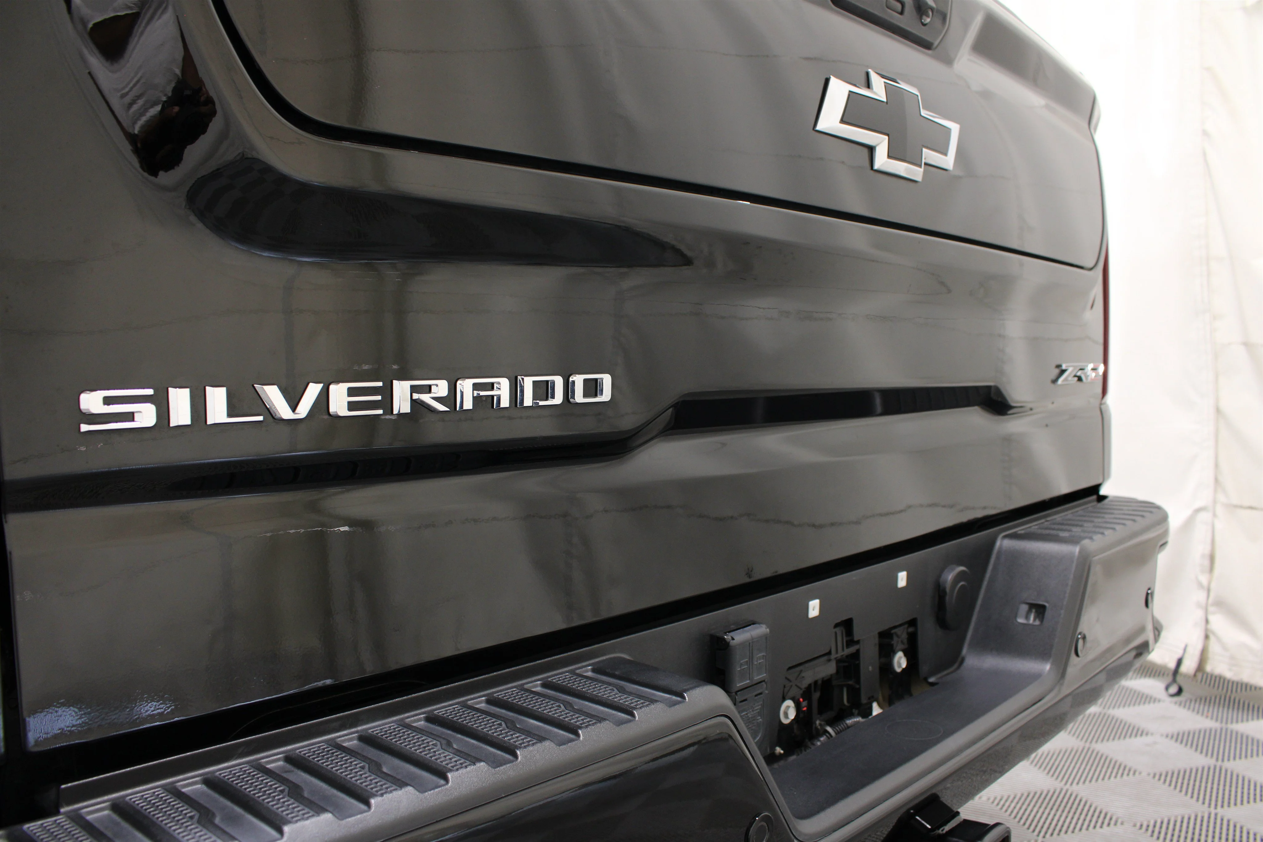 2024 Chevrolet Silverado 1500 ZR2 - Photo 26