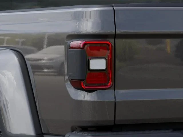 New 2026 Granite Crystal Metallic Clear-Coat Exterior Paint Jeep Mojave X image 35