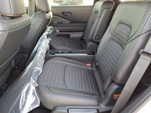 New 2026 Everest White Pearl TriCoat Nissan Rock Creek image 15