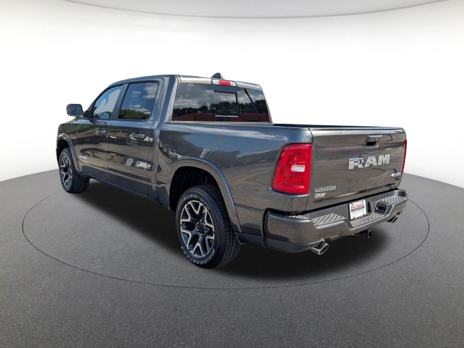 2026 RAM 1500 Laramie - Photo 6