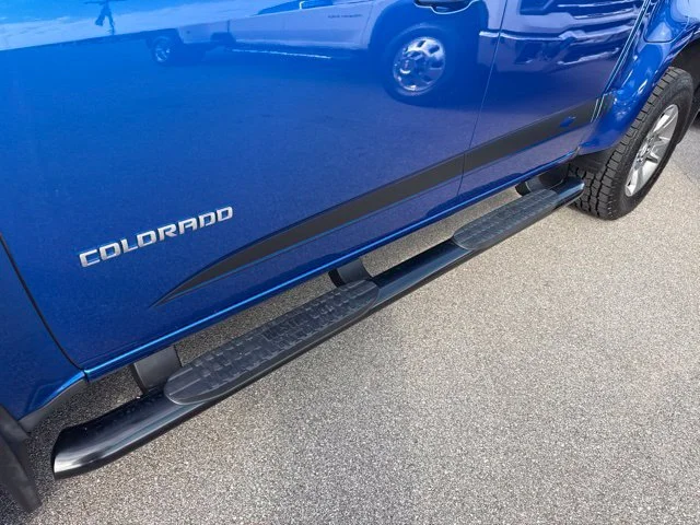 Used 2020 Blue Metallic Chevrolet Z71 image 21