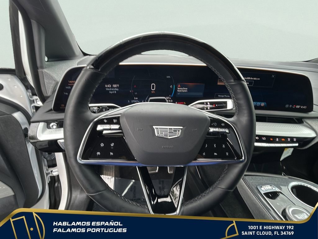 Used 2025 Crystal White Tricoat Cadillac Luxury 2 image 16