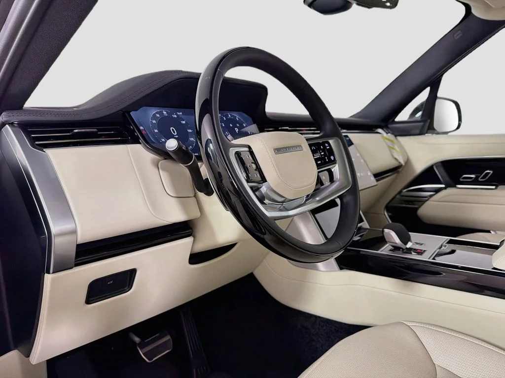 New 2026 Carpathian Gray Premium Metallic Land Rover SE image 9