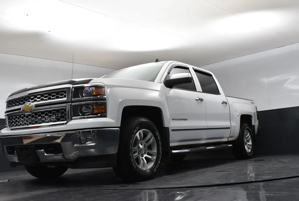 Used 2014 White Chevrolet LTZ image 12