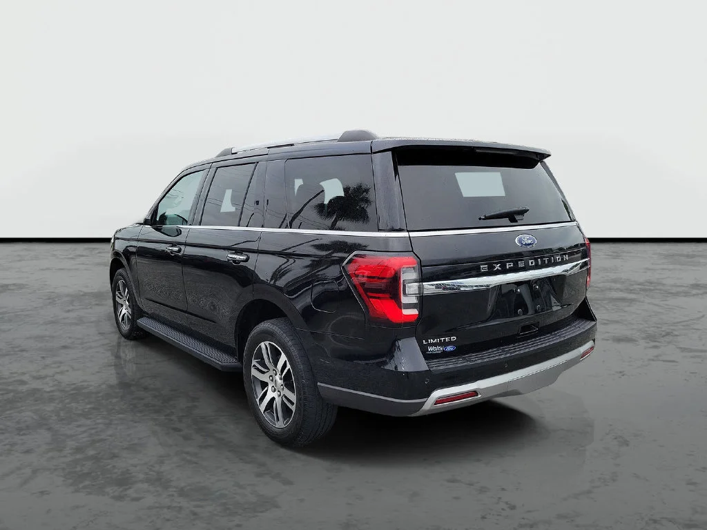 Used 2024 Black Metallic Ford Limited image 3