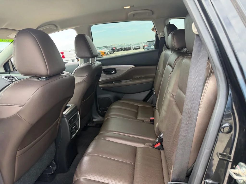 Used 2017 Black Nissan SL image 12