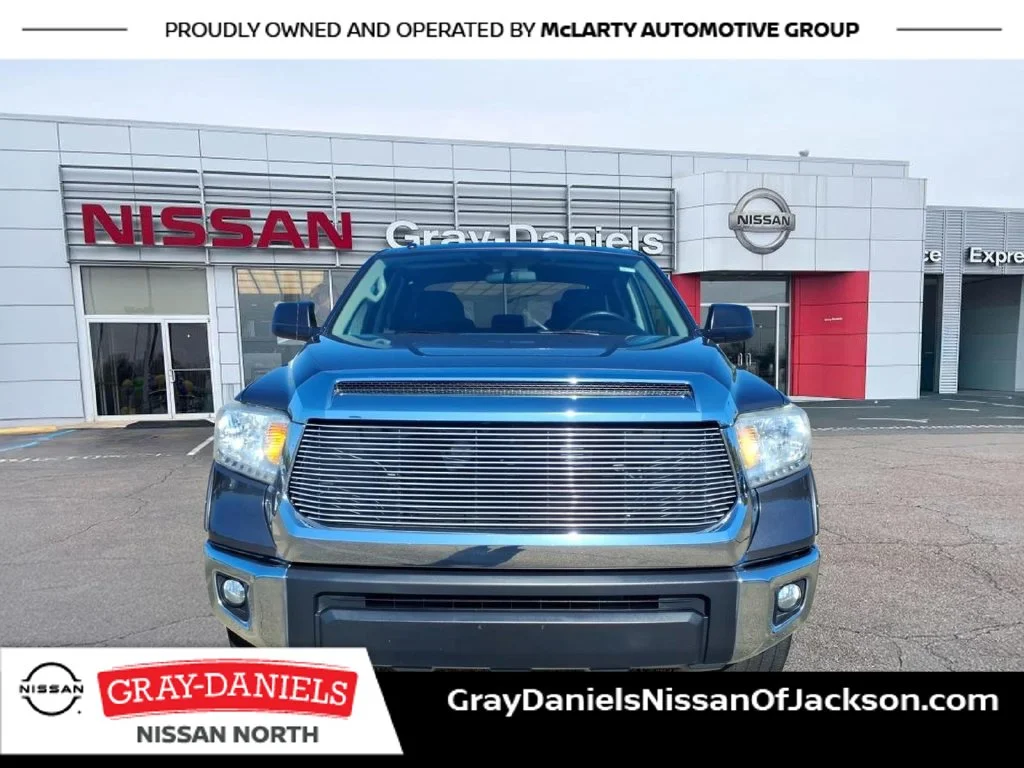 Used 2015 Gray Toyota SR5 image 2