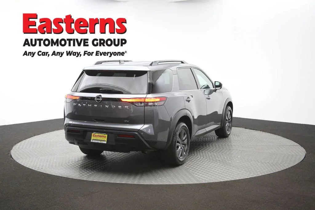 Used 2022 Gray Nissan SV image 40