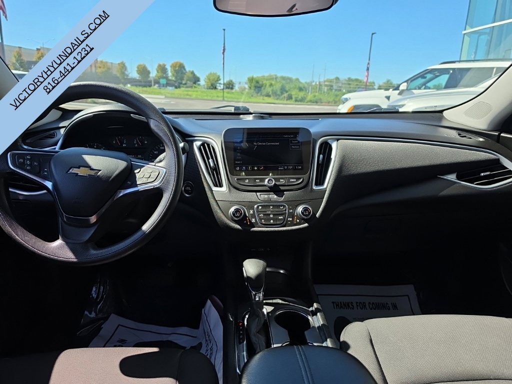 Used 2024 Gray Chevrolet LT image 28