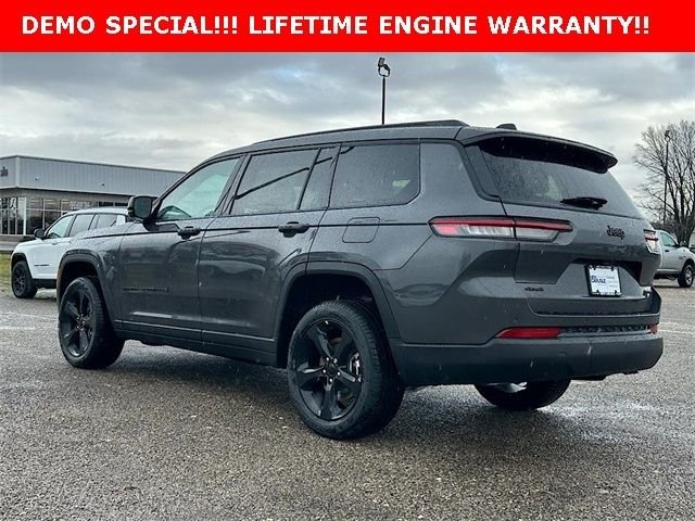 New 2025 Baltic Gray Metallic Clear-Coat Exterior Paint Jeep Limited image 5