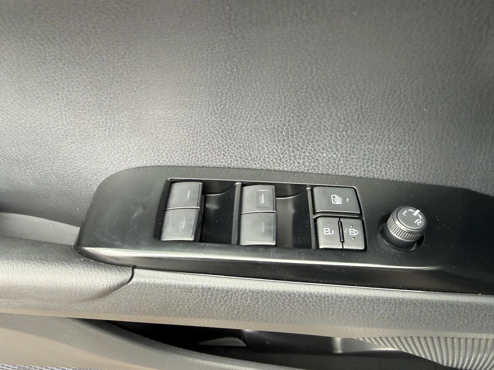 Certified Used 2026 Ice Cap Toyota SE image 22