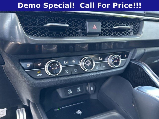 Used 2025 Crystal Black Pearl Acura w/A-Spec Package image 23