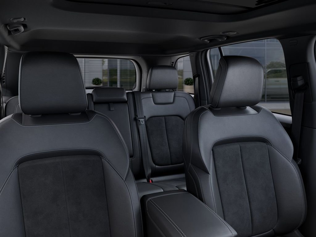 New 2026 Silver Zynith Jeep Laredo Altitude image 27