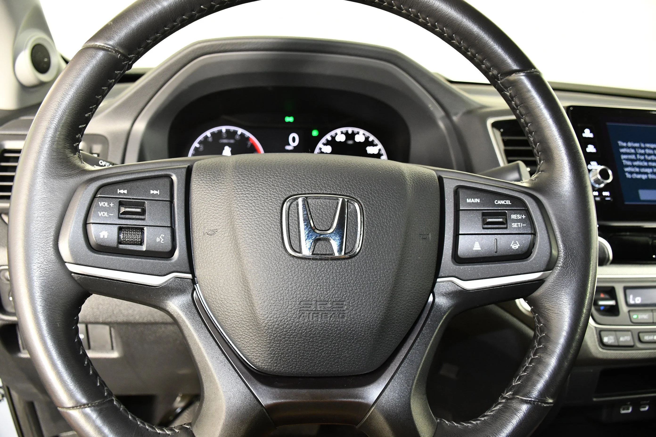 Certified Used 2025 Sonic Gray Pearl Honda Sport image 20