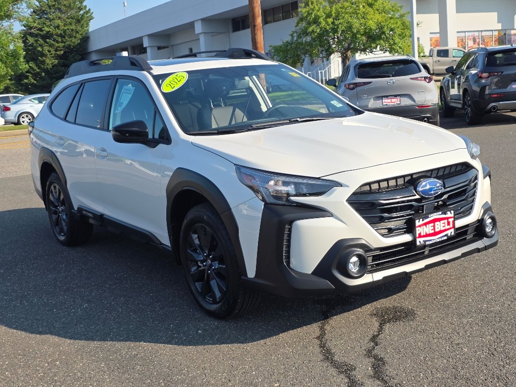 Used 2025 Crystal White Pearl Subaru Onyx Edition image 9