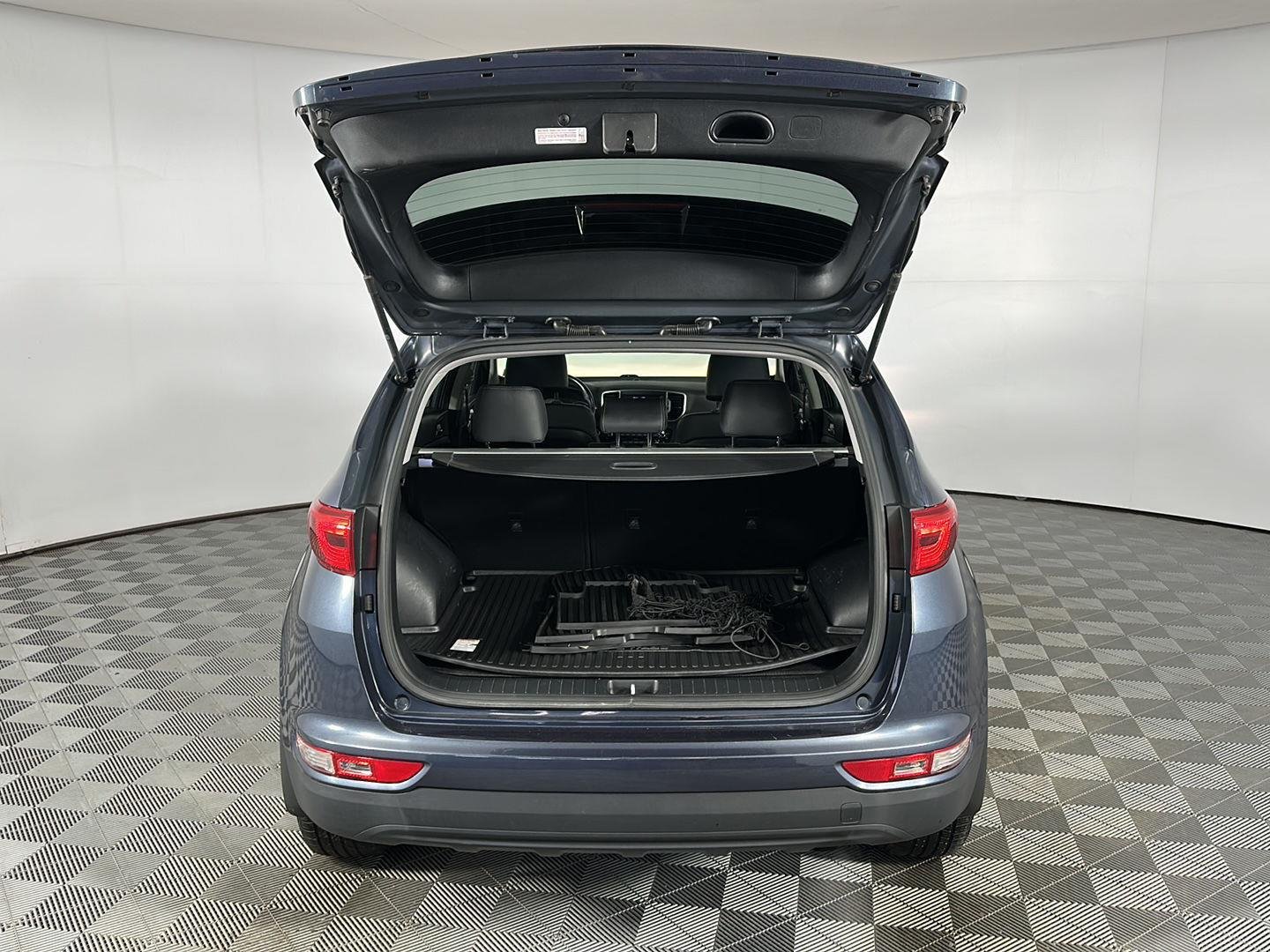 Used 2019 Pacific Blue Kia EX image 12