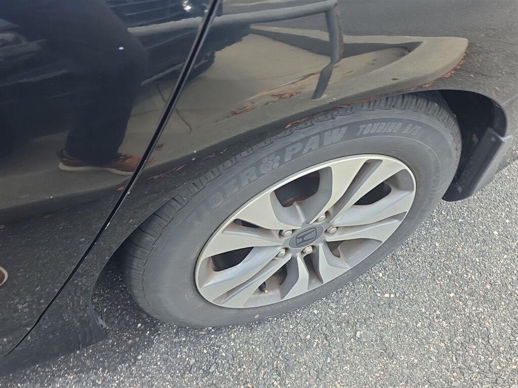 Used 2014  Honda LX image 11