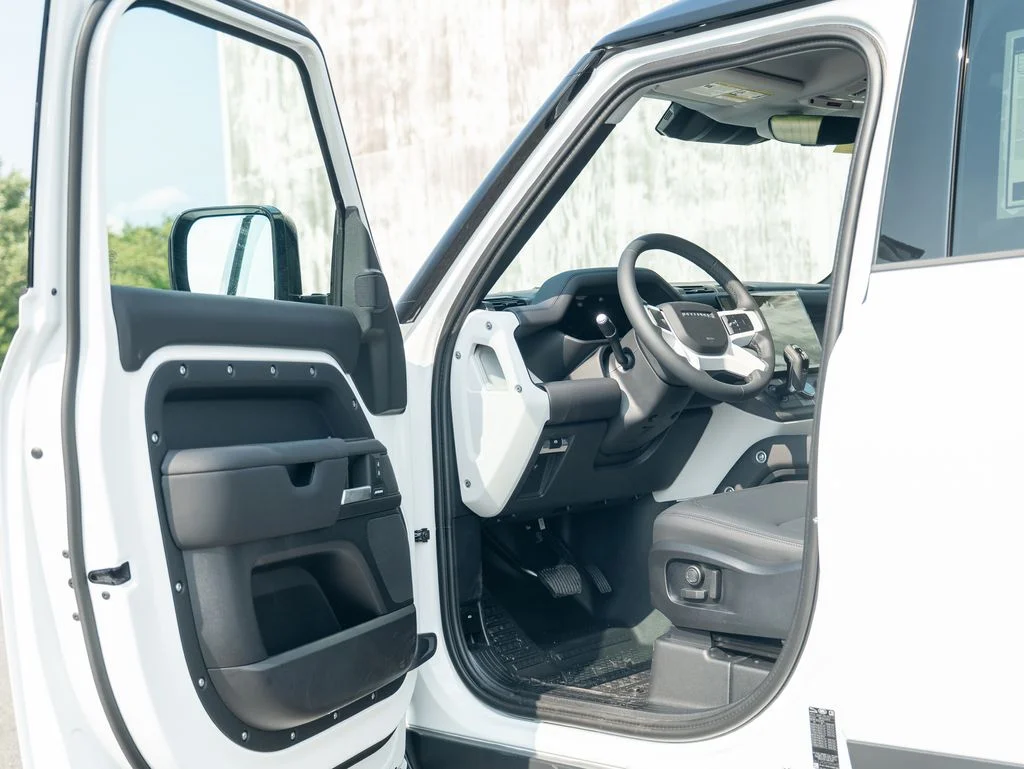 New 2026 White Land Rover S image 10