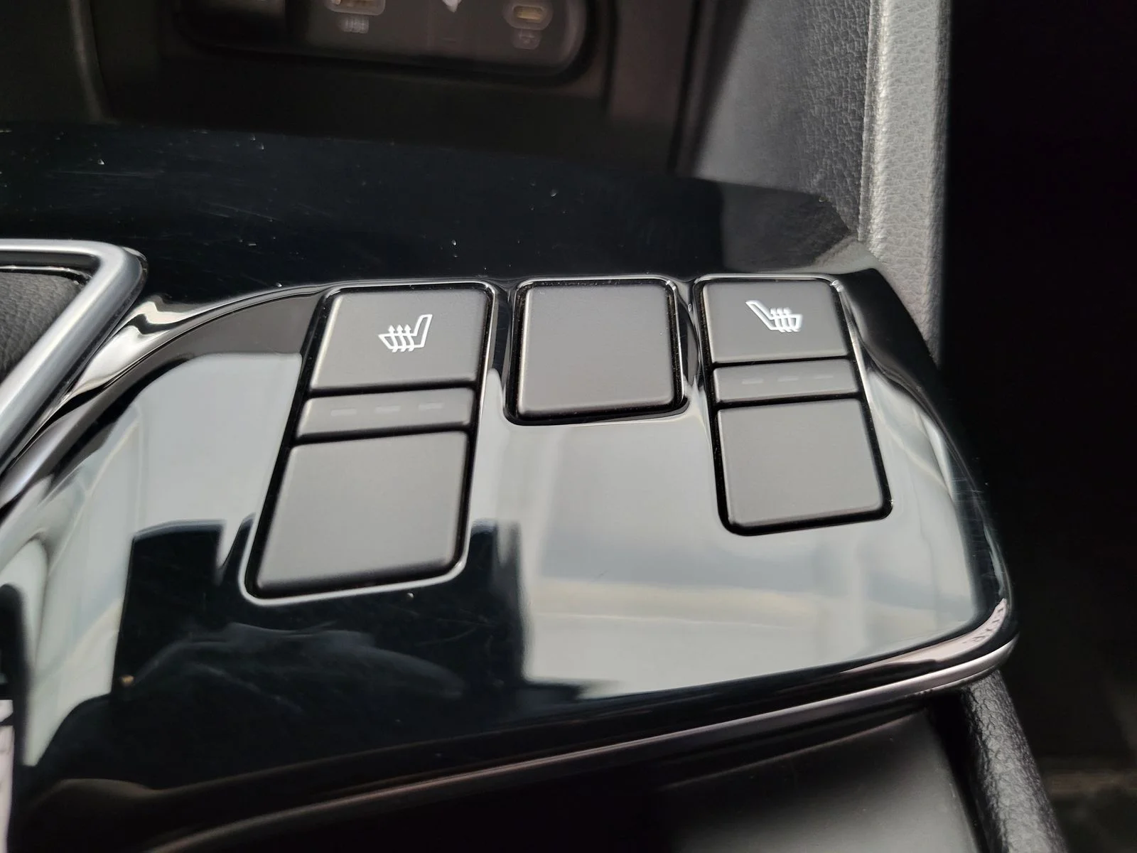 Certified Used 2023 Gray Kia X-Line image 24