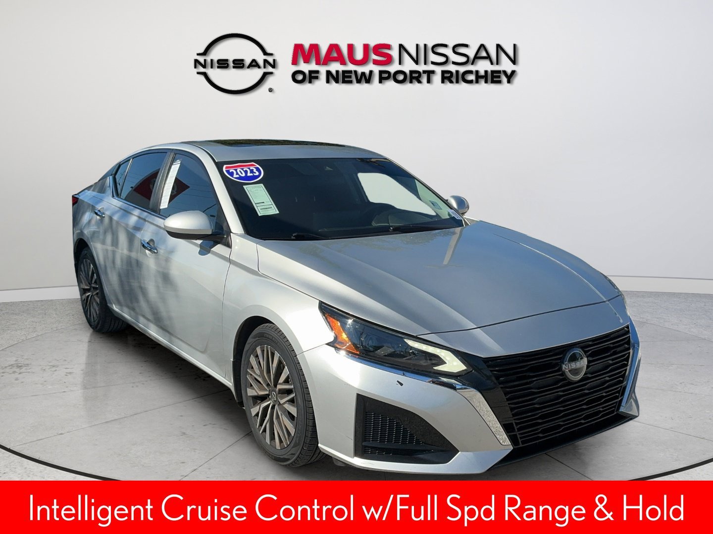 Used 2023 Silver Nissan 2.5 SV image 11