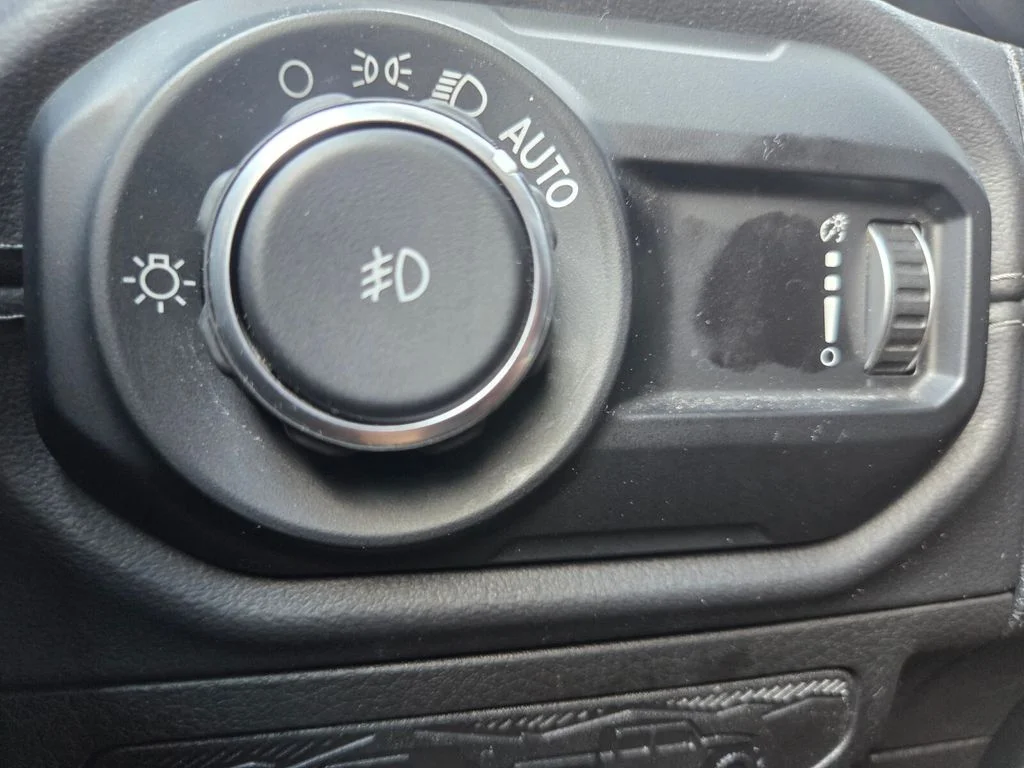 Used 2025 Black Jeep Rubicon image 12