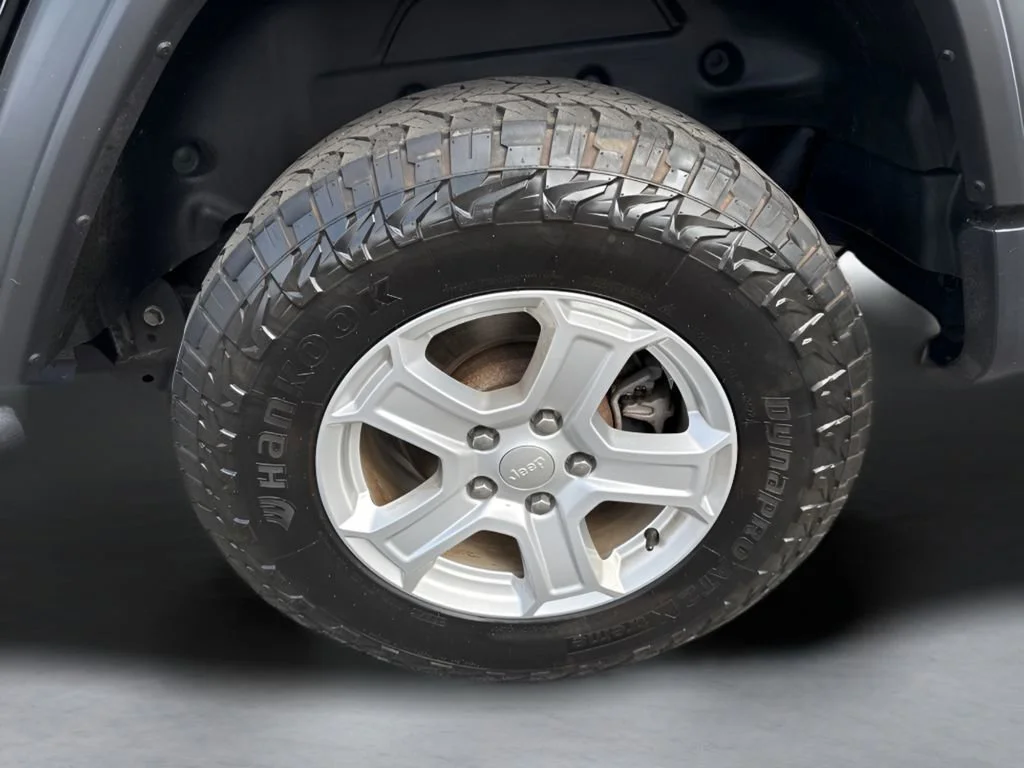 Used 2021 Black Jeep Unlimited Sport S image 31