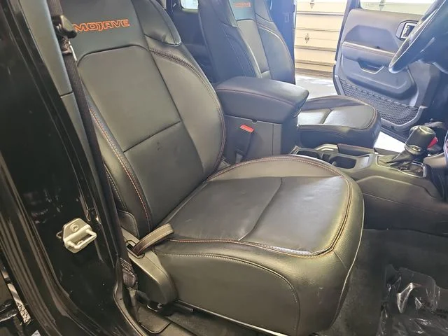 Used 2022 Black Jeep Mojave image 10