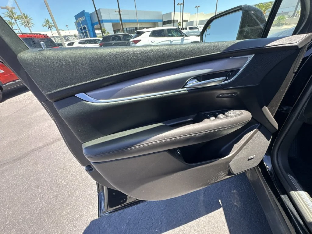 Used 2017 Black Cadillac Luxury image 23